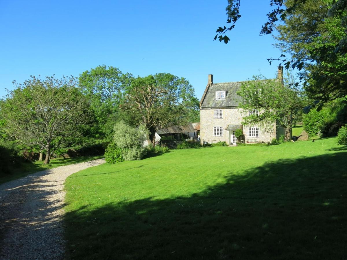 Horseshoe Barn Axminster Dış mekan fotoğraf