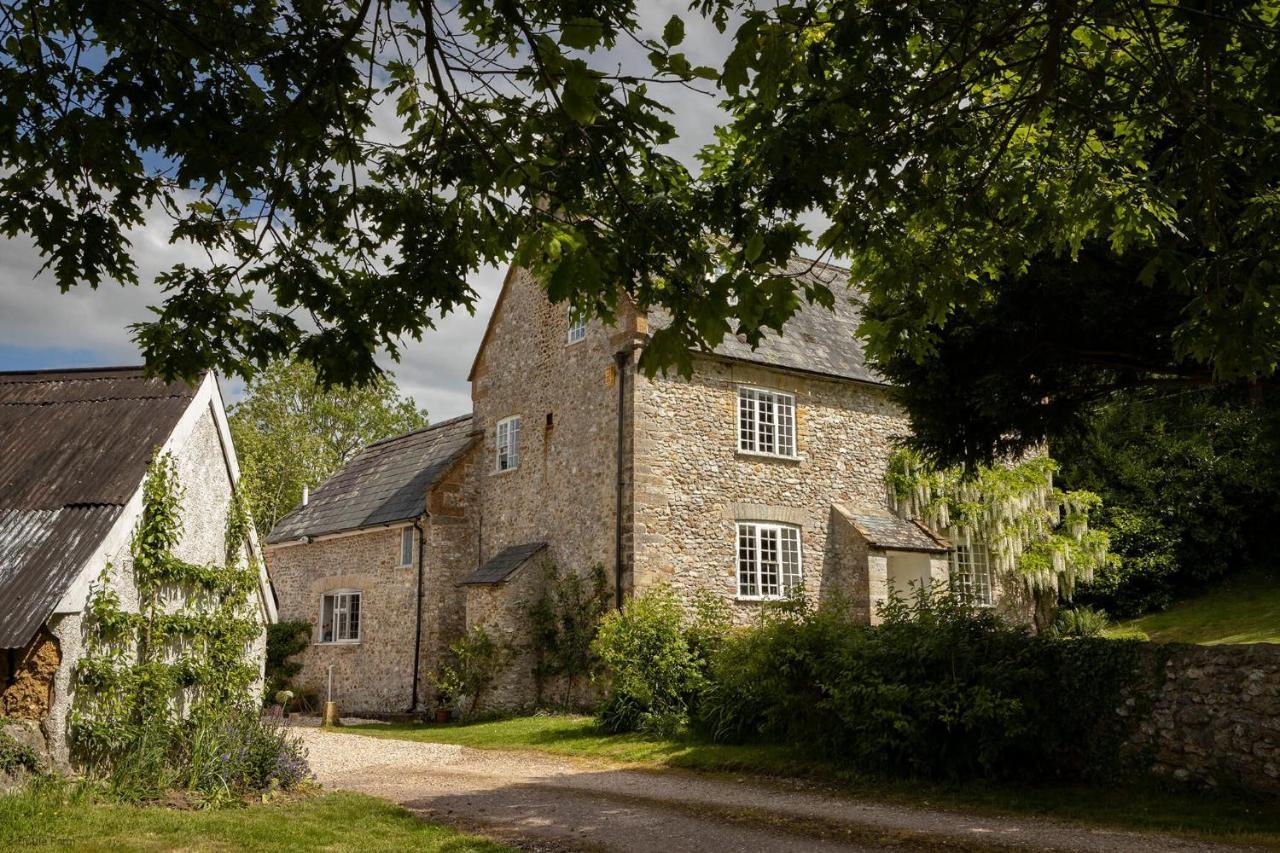 Horseshoe Barn Axminster Dış mekan fotoğraf